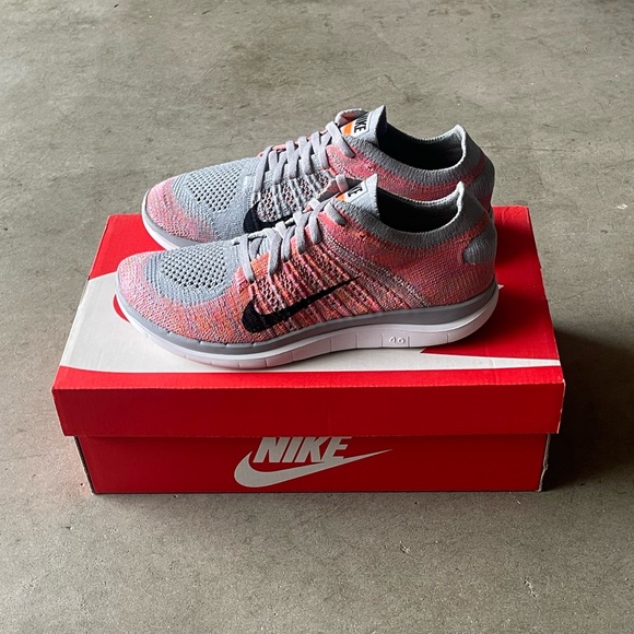 Nike Free 4.0 Flyknit Lightweight Running/Training Sneakers Size 7.5 Womens - Picture 2 of 6